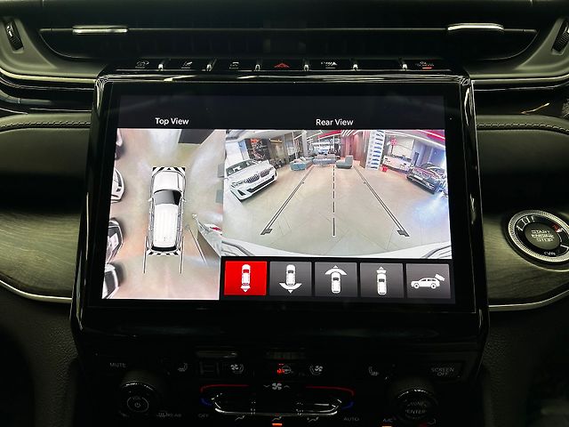 Used Jeep Grand Cherokee Limited (O) 4x4 AT in Bangalore