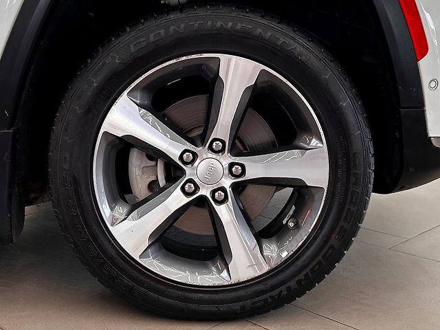 Used Jeep Grand Cherokee Limited (O) 4x4 AT in Bangalore
