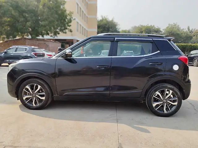 Used Mahindra XUV300 [2019-2024] W8 (O) 1.2 Petrol in Faridabad