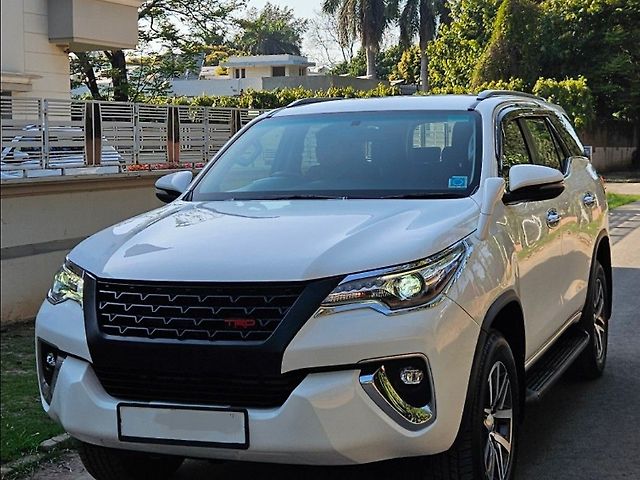Used Toyota Fortuner [2016-2021] 2.8 4x4 AT in Chandigarh