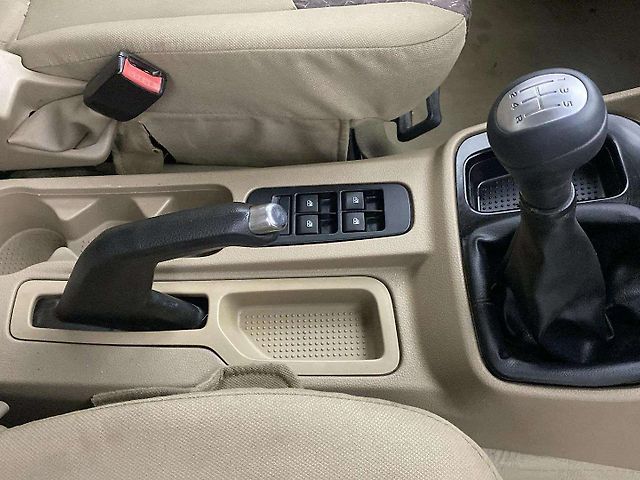 Used Mahindra TUV300 [2015-2019] T8 in Ahmedabad