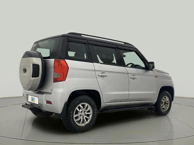 Used Mahindra TUV300 [2015-2019] T8 in Ahmedabad