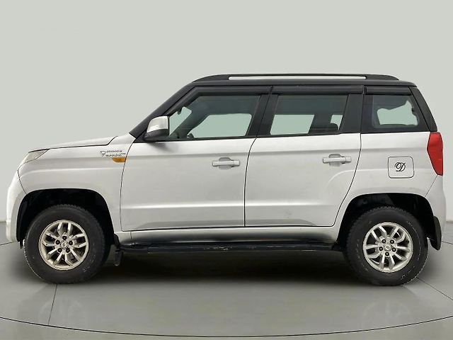Used Mahindra TUV300 [2015-2019] T8 in Ahmedabad