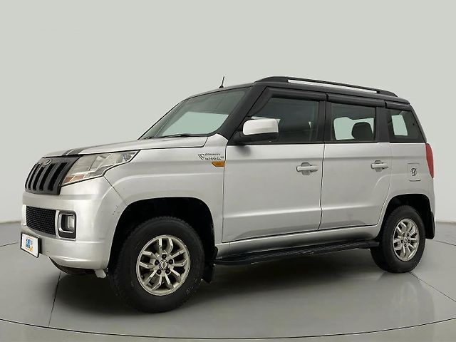 Used Mahindra TUV300 [2015-2019] T8 in Ahmedabad