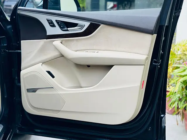 Used Audi Q7 [2015-2020] 45 TDI Technology Pack in Kolkata