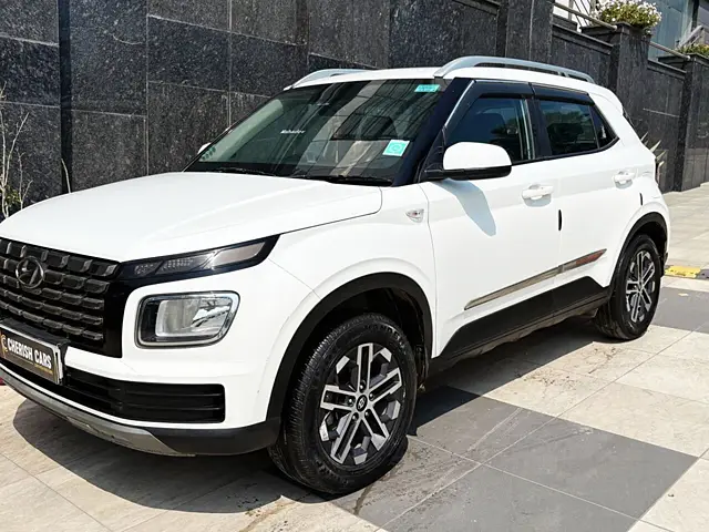 Used 2022 Hyundai Venue in Delhi
