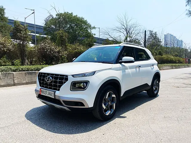 Used 2020 Hyundai Venue in Mumbai