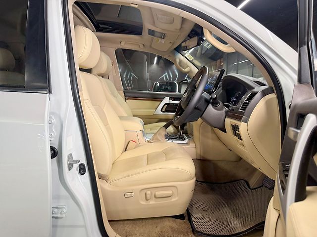 Used Toyota Land Cruiser [2011-2015] LC 200 VX in Delhi