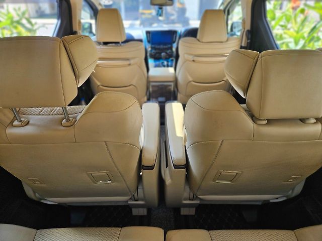 Used Toyota Vellfire [2020-2023] Hybrid in Mumbai
