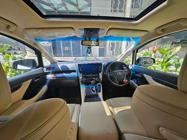 Used Toyota Vellfire [2020-2023] Hybrid in Mumbai