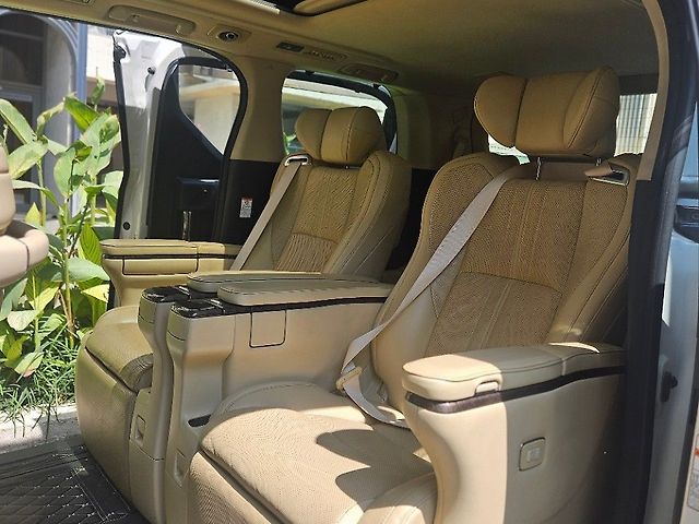 Used Toyota Vellfire [2020-2023] Hybrid in Mumbai