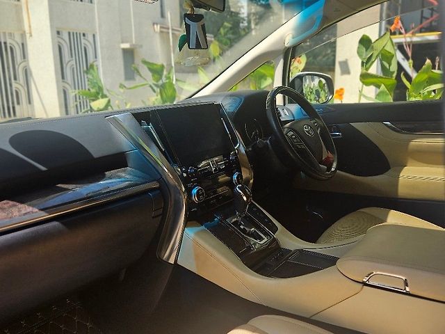 Used Toyota Vellfire [2020-2023] Hybrid in Mumbai