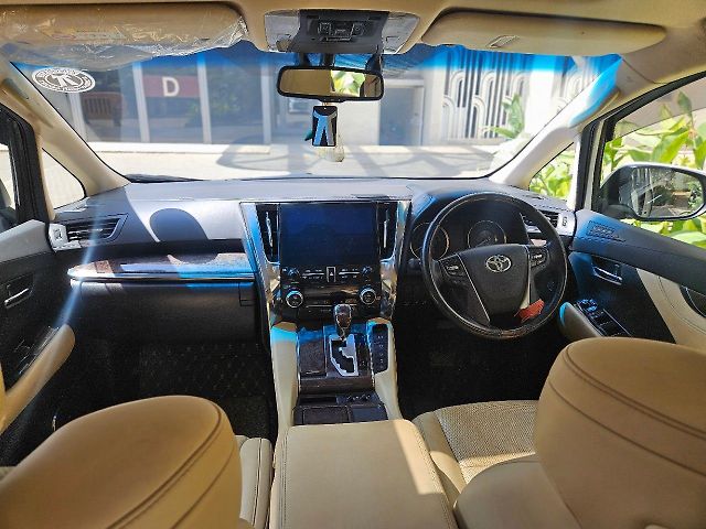 Used Toyota Vellfire [2020-2023] Hybrid in Mumbai