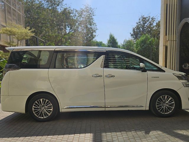 Used Toyota Vellfire [2020-2023] Hybrid in Mumbai