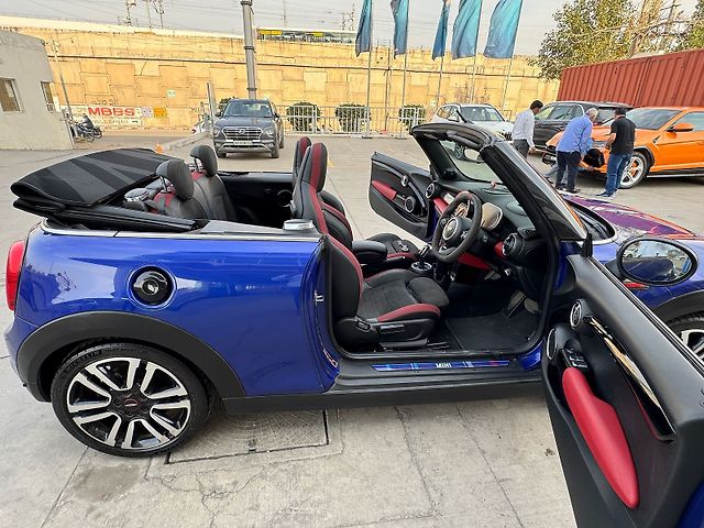 Used MINI Cooper Convertible S in Delhi
