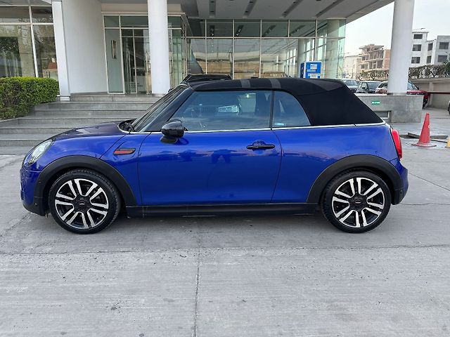 Used MINI Cooper Convertible S in Delhi