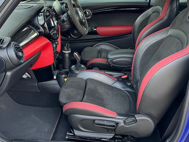 Used MINI Cooper Convertible S in Delhi