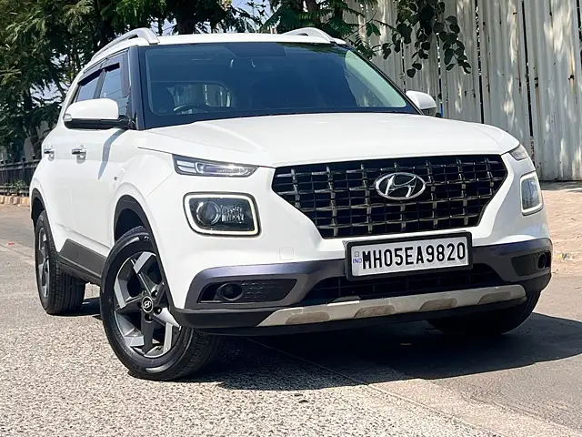 Used 2020 Hyundai Venue in Mumbai