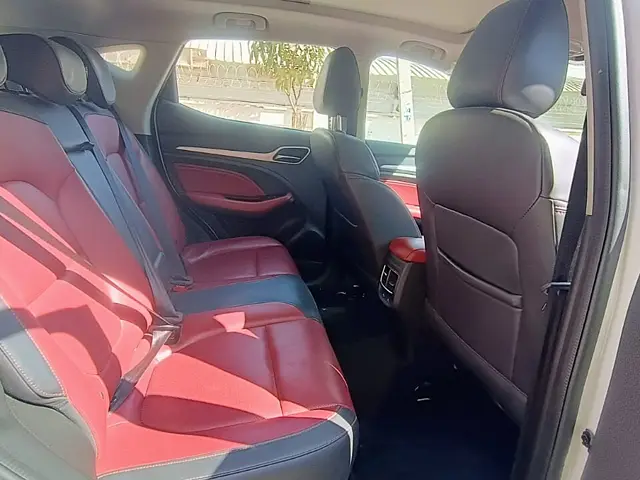 Used MG Astor Savvy 1.3 Turbo AT S Red [2021-2023] in Bangalore