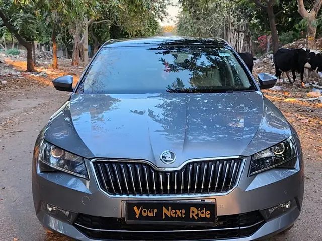 Used 2017 Skoda Superb in Delhi