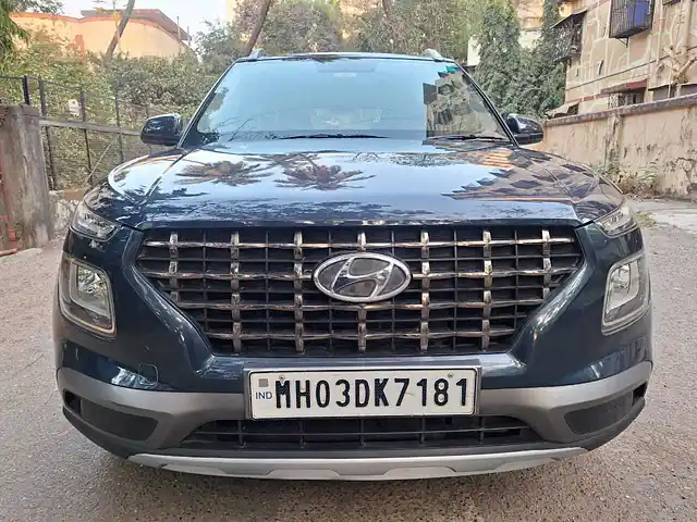 Used 2021 Hyundai Venue in Mumbai