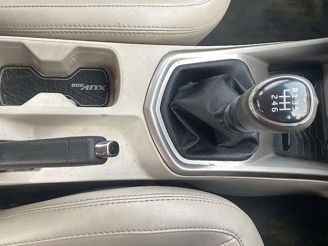 Used Mahindra XUV300 [2019-2024] W8 (O) 1.5 Diesel [2020] in Hyderabad