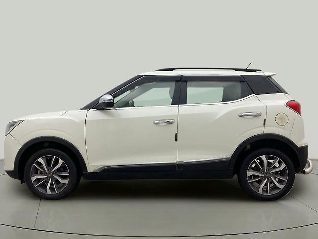 Used Mahindra XUV300 [2019-2024] W8 (O) 1.5 Diesel [2020] in Hyderabad