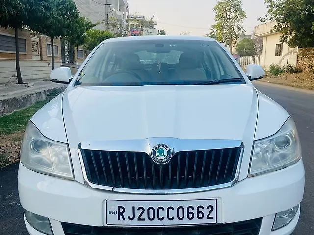 Used 2012 Skoda Laura in Jaipur
