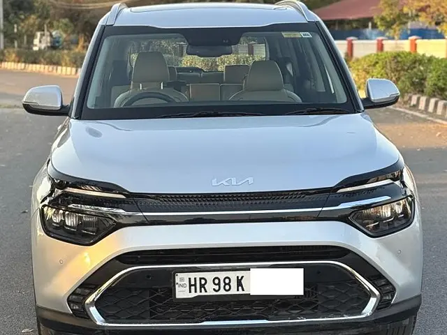 Used 2023 Kia Carens in Delhi