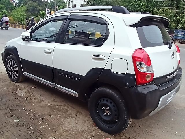 Used Toyota Etios Cross 1.4 VD in Kanpur