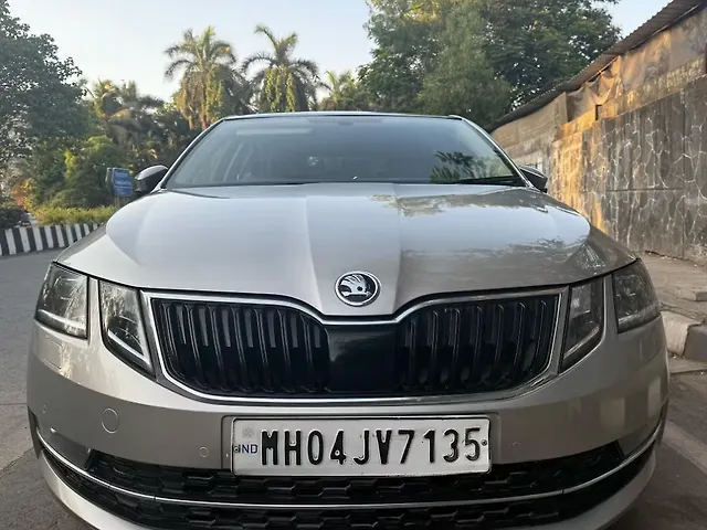 Used 2019 Skoda Octavia in Mumbai