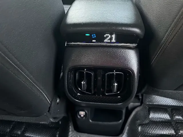 Used Kia Sonet [2022-2023] GTX Plus 1.0 DCT Dual Tone in Delhi