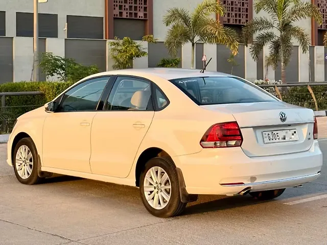 Used Volkswagen Vento [2015-2019] Highline Diesel AT [2015-2016] in Surat