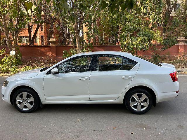 Used Skoda Octavia [2015-2017] 1.8 TSI Ambition Plus AT in Bangalore