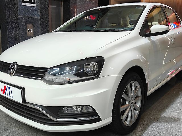 Used Volkswagen Ameo Highline Plus 1.5L AT (D)16 Alloy in Ahmedabad