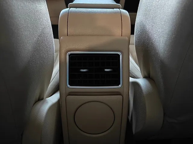 Used Volkswagen Ameo Highline Plus 1.5L AT (D)16 Alloy in Ahmedabad