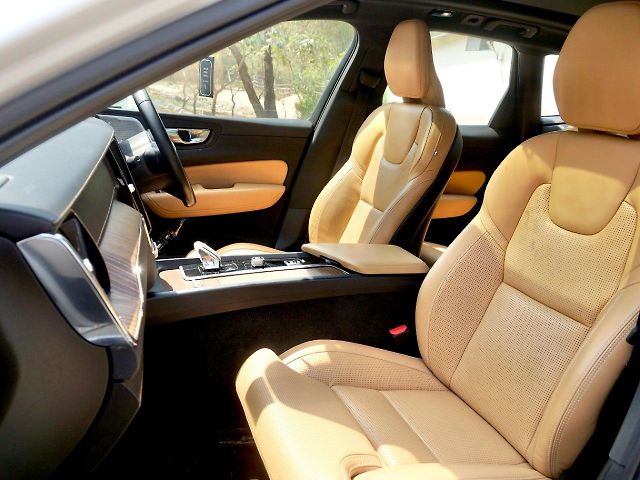 Used Volvo XC60 [2017-2021] Inscription [2017-2020] in Delhi