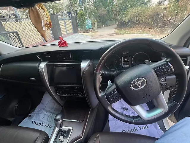 Used Toyota Innova Crysta [2016-2020] 2.8 GX AT 7 STR [2016-2020] in Hyderabad