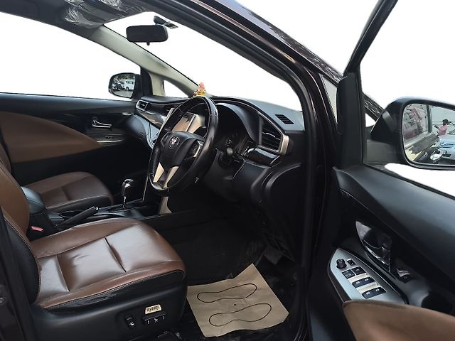 Used Toyota Innova Crysta [2016-2020] 2.8 ZX AT 7 STR [2016-2020] in Mumbai