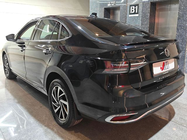 Used Volkswagen Virtus [2022-2023] Topline 1.0 TSI AT in Ahmedabad