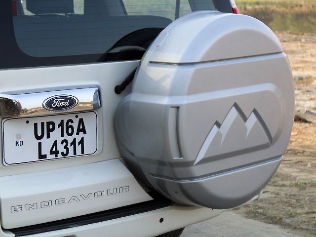 Used Ford Endeavour [2009-2014] 3.0L 4x2 AT in Lucknow