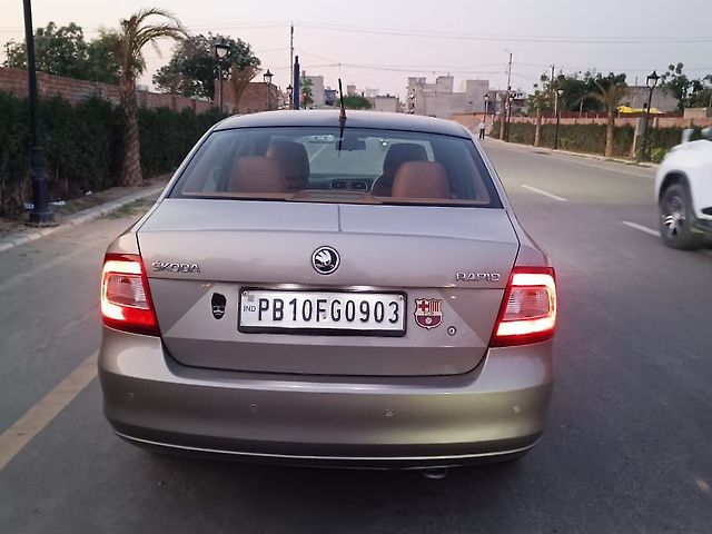 Used Skoda Rapid [2014-2015] 1.5 TDI CR Ambition with Alloy Wheels in Ludhiana