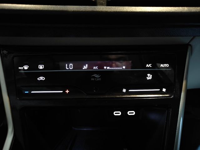 Used Volkswagen Virtus Topline 1.0 TSI MT in Ahmedabad