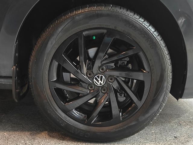 Used Volkswagen Virtus Topline 1.0 TSI MT in Ahmedabad