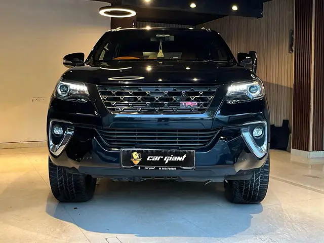 Used 2018 Toyota Fortuner in Delhi