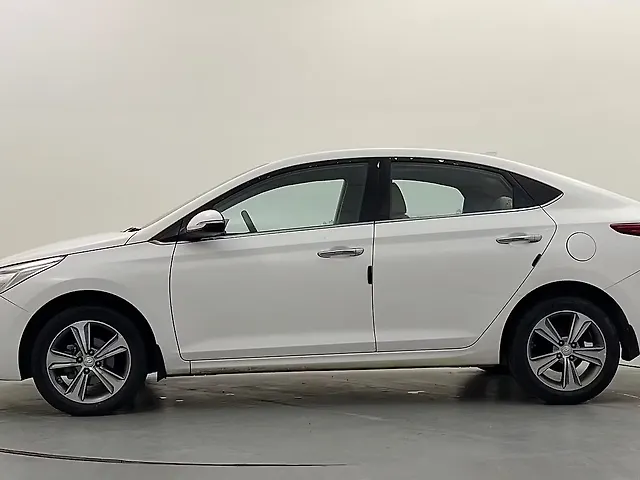 Used Hyundai Verna [2017-2020] SX Plus 1.6 VTVT AT in Delhi