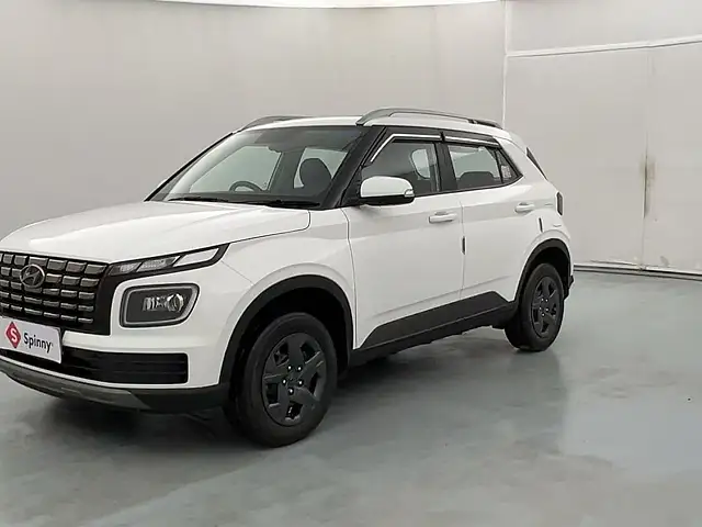 Used 2023 Hyundai Venue in Lucknow
