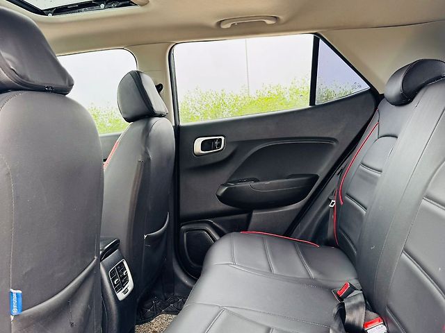 Used Hyundai Venue SX 1.5 Diesel in Surat