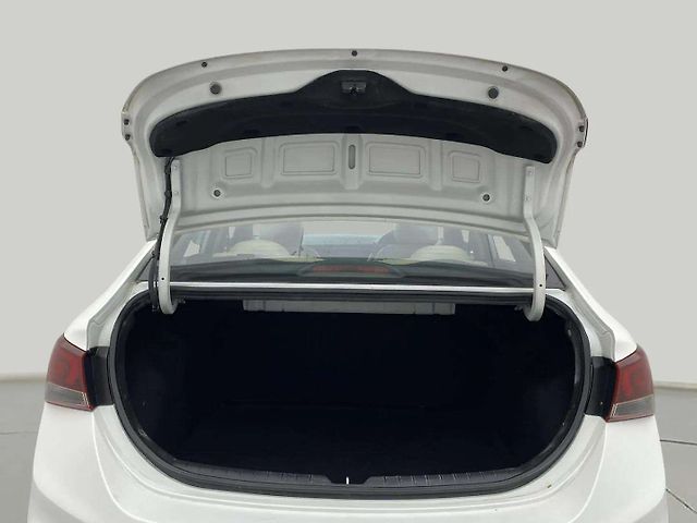 Used Hyundai Verna [2015-2017] 1.6 VTVT SX in Ahmedabad