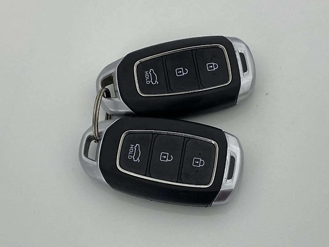 Used Hyundai Verna [2015-2017] 1.6 VTVT SX in Ahmedabad